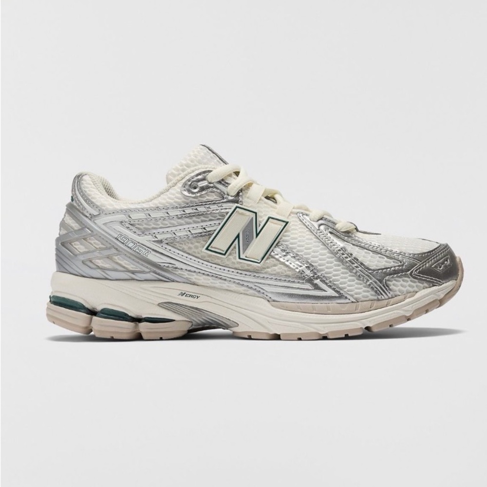 New Balance 1906R